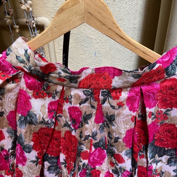 Long Skirt. Size - 32 - Picture 11 of 11